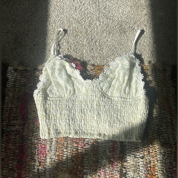 Princess Polly white and gold scrunch tank - Picture 2 of 4